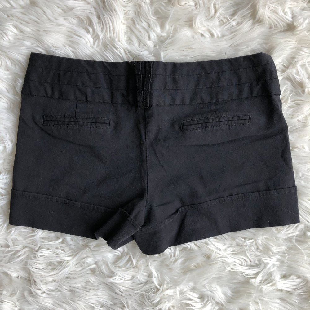 Black Mid Rise Shorts Size 7 - Picture 2 of 3
